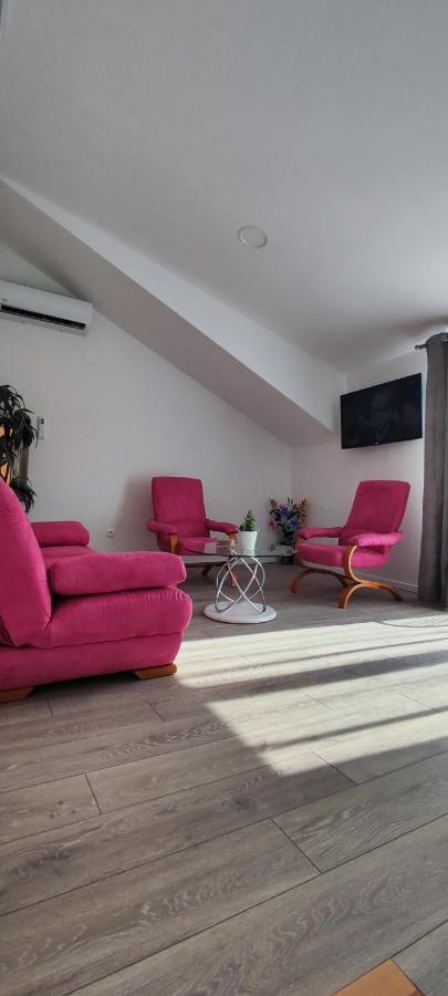 Apartman Leona Каштела Екстер'єр фото