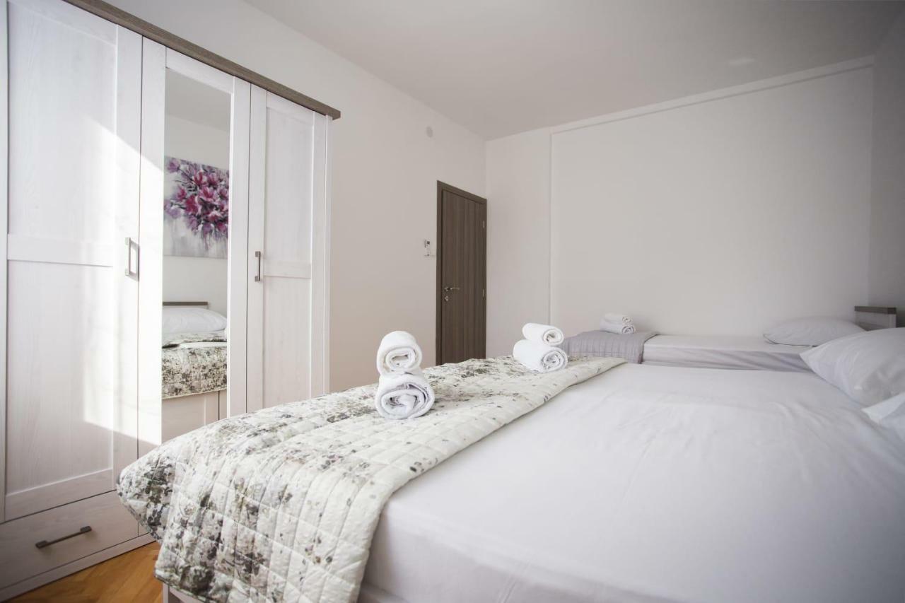 Apartman Leona Каштела Екстер'єр фото